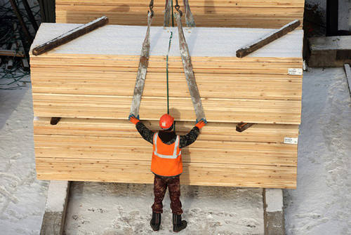 Минстрой подготовит проекты 12-этажных деревянных домов
